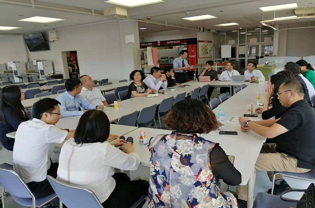 4008云顶集团中央厨房职员与校园团餐同盟静冈大学营养食堂考察